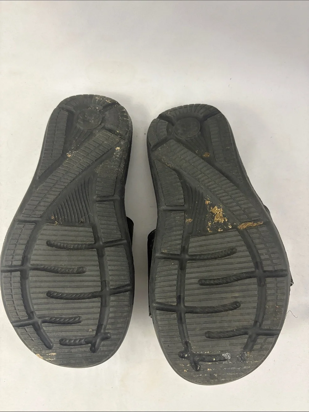 Under Armour Slides Boys Sz 4Y 4D‎ Foam Black White Sandals